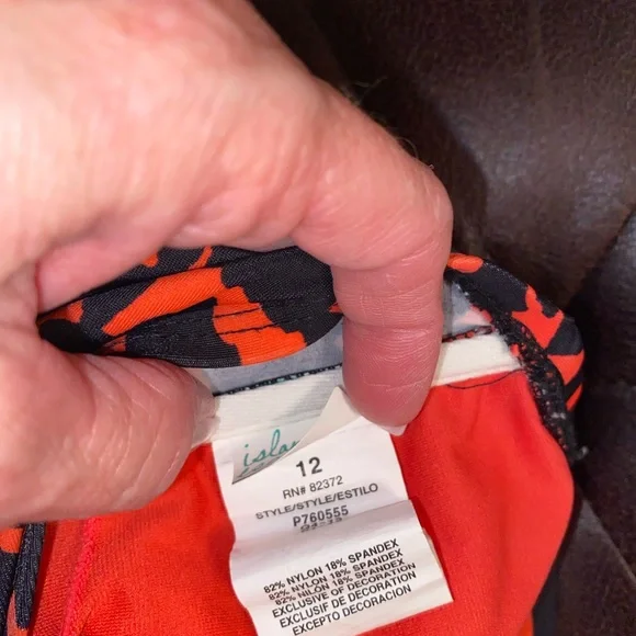 Excellent condition, worn once Island Escape Animal Print Tankini Swim Top - Picture 3 of 5